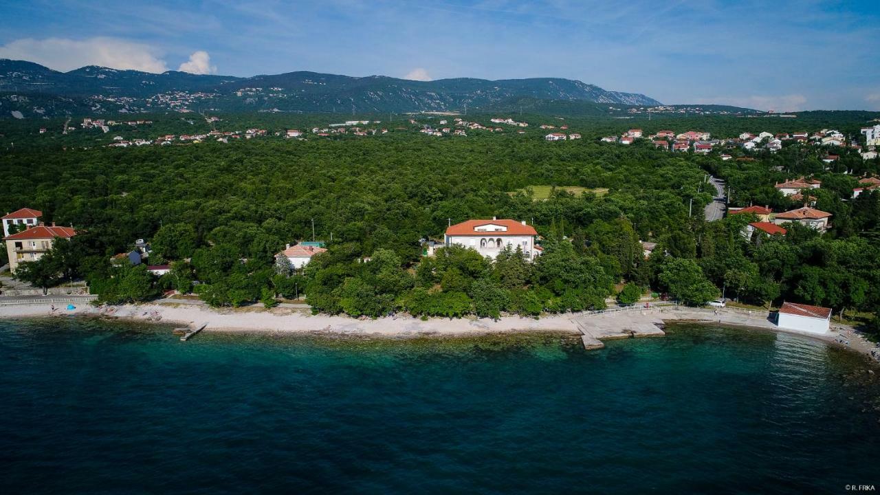 Apartments Omorfia Kraljevica Exterior foto