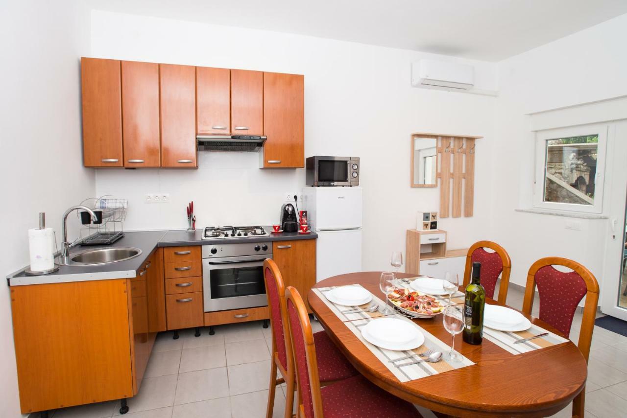 Apartments Omorfia Kraljevica Exterior foto